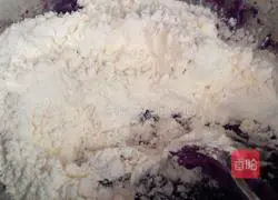 Illustration of how to make purple sweet potato cake 2