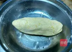 Illustration of how to make Wo Wotou 3