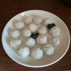 Blueberry rice balls