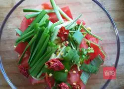 Illustration of how to make tomato rice noodles 3