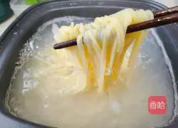 Illustration of how to make hoof rice noodles 5