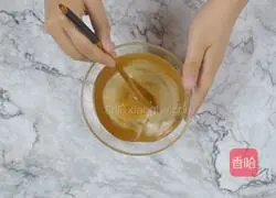 Illustration of how to make summer-relieving grass jelly and fruit ice porridge 3