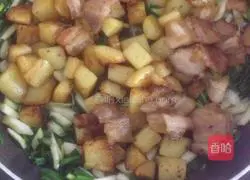 Illustration of how to make braised buckwheat potato rice 12