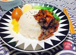 Illustration of how to make braised pork rice 1