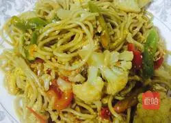 Illustration of Braised Noodles 7