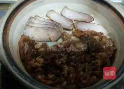 Black pepper pork claypot rice recipe 14