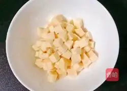 Illustration of how to make sweet walnut porridge (baby food supplement) 4