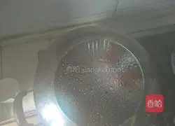 Illustration of how to make rabbit flower roll 15