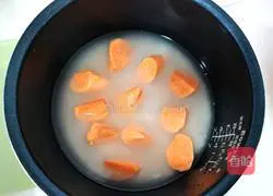 Illustration of how to make sweet potato porridge 5