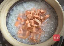 Illustration of how to make sweet potato porridge 5