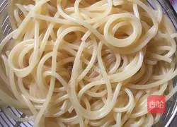  Illustration of how to make pasta 2