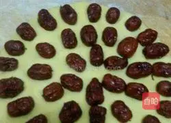 Illustration of how to make cornmeal cake 4