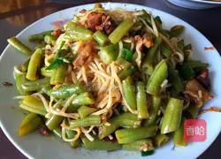 Illustration of how to make braised beans and noodles 9