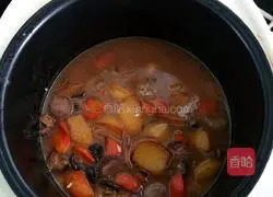 Illustration of how to cook potato and bacon braised rice 5 