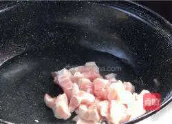 Illustration of how to make braised pork belly rice 7