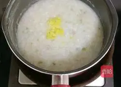 Pork and cabbage porridge (baby food supplement) recipe illustration 9