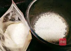 Illustration of how to make white radish and rice porridge 4