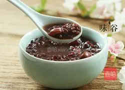 Illustration of how to make red dates and blood-tonifying porridge 6