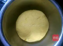 Milk-flavored red date steamed bun recipe 5