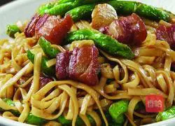 Illustration of how to make braised beans and noodles 7