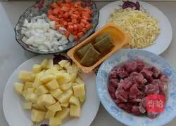 Illustration of Curry Beef Baked Rice 1