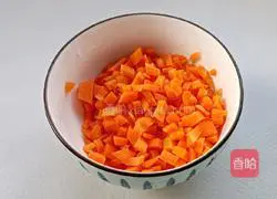 Illustration of how to make rice carrot porridge 5