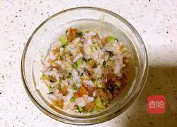 Illustration of how to make tomato and onion minced meat risotto 5