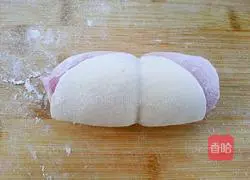 Illustration of how to make romantic rose flower rolls 11