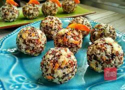 Illustration of how to make three-color quinoa rice balls with mushrooms and shrimps 19