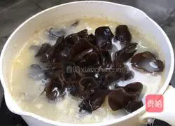 Porridge with fungus and cauliflower Practice illustration 8