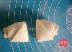 Illustration of how to make rose rolls 11