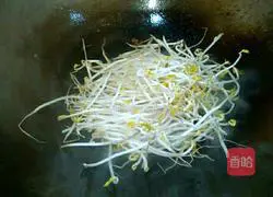 Illustration of how to make fried rice noodles 11