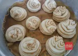 Illustration of how to make sesame rolls 10