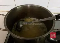 Illustration of how to make papaya, white fungus and millet porridge 7