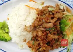 Illustration of how to make fried rice with fried sauce 11