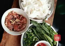 Illustration of how to make fried rice noodles 1