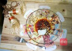 Illustration of how to make spicy and sour rice noodles 3