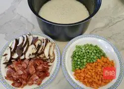 Home-style rice cooker version of Cantonese sausage claypot rice illustration 1