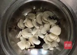 Lily, lotus seed and mung bean porridge (grains) recipe 2