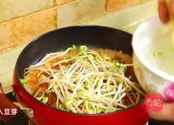 Cheese-flavored spicy cabbage, stir-fried pork belly and bean sprout rice, Want another bowl! Illustration of how to do it 13
