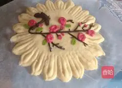 Illustration of how to make plum blossom cake 9