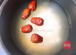 Illustration of how to make yam and millet porridge 4