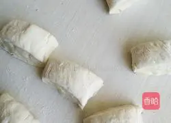 Illustration of how to make bean paste rolls 1