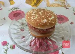 Illustration of how to make tomato, egg and ham hamburgers 8