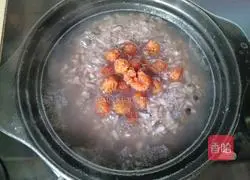 Illustration of how to make longan and multigrain porridge 4