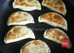 Illustration of how to make egg and leek box 17