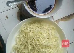Illustration of how to make cold noodles 3