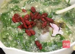 Illustration of how to make lettuce leaves and millet porridge 8