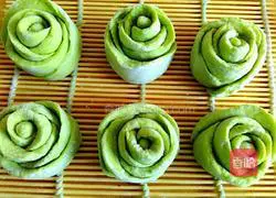 Illustration of how to make green rosette 14