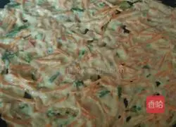 Illustration of how to make carrot pancakes 6